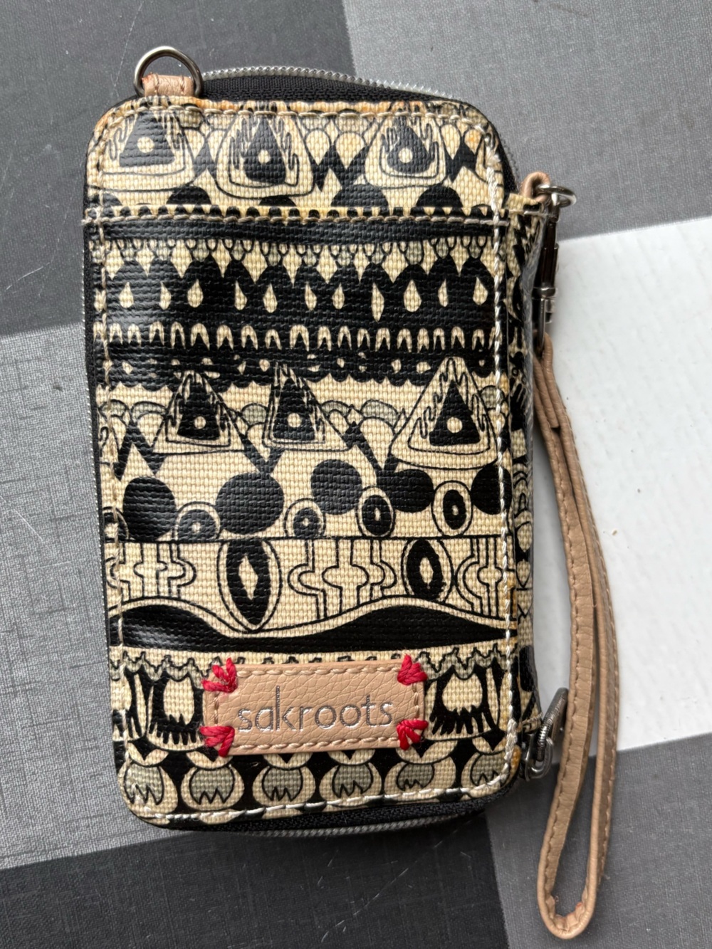 Sakroots Beige and Black Patterned Wristlet